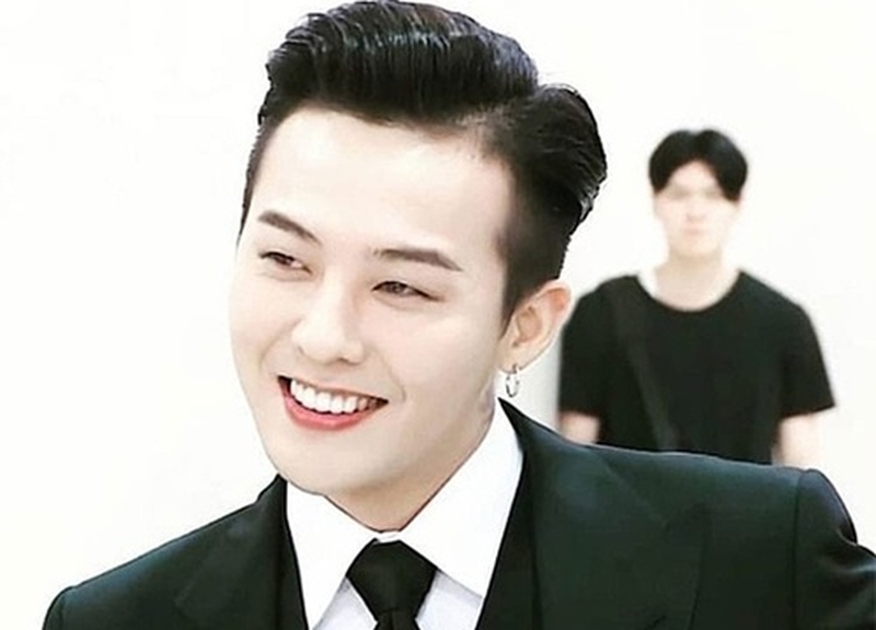 Top 10 kiểu tóc 2 mái lãng tử dành cho nam giới 6