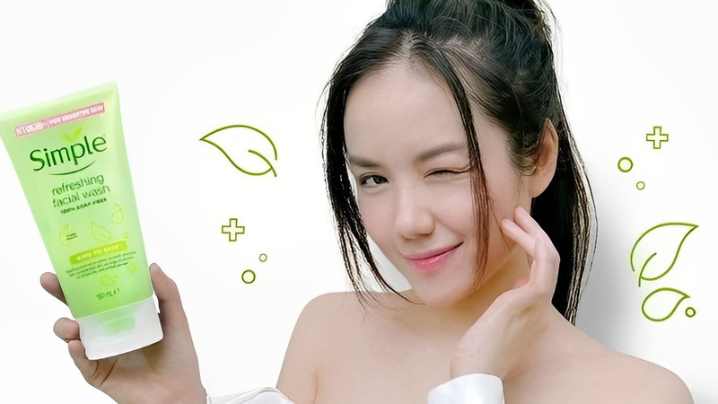 nhung-loai-sua-rua-mat-cho-tuoi-day-thi-tot-ma-ban-can-biet 3.jpg