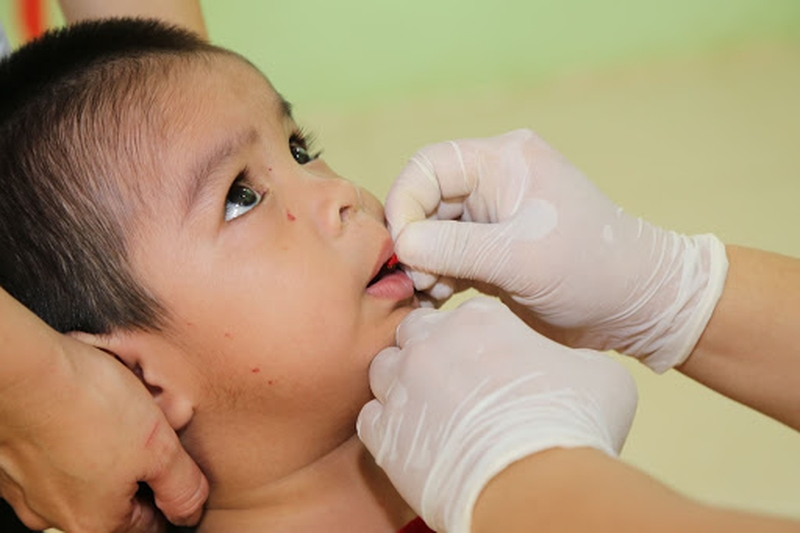 Những lợi ích cho trẻ uống vitamin A mà cha mẹ nên biết 3