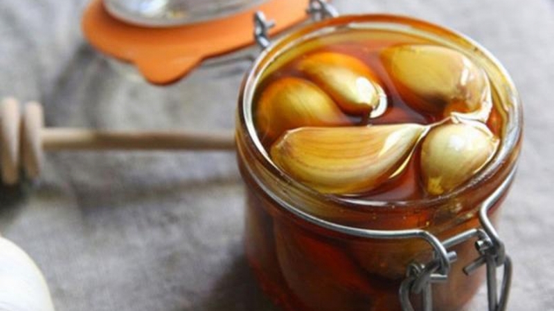 Dược tính của tỏi ngâm mật ong rất cao và đem lại nhiều tác dụng tích cực đối với cơ thể