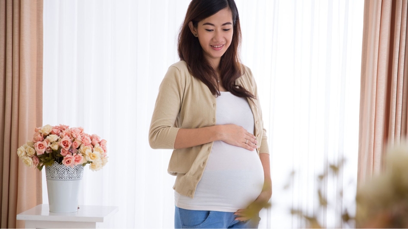 Mẹ bầu cần hạn chế vận động nặng