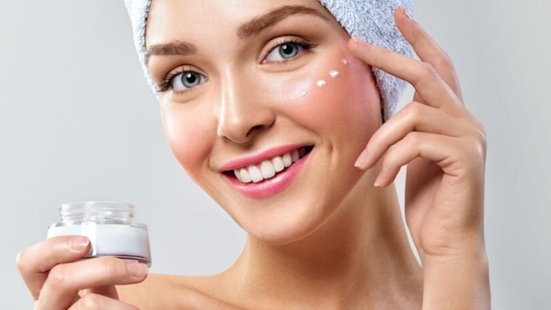 nhung-my-pham-khong-the-thieu-nhung-dieu-nen-biet-de-co-lan-da-khoe-dep 3