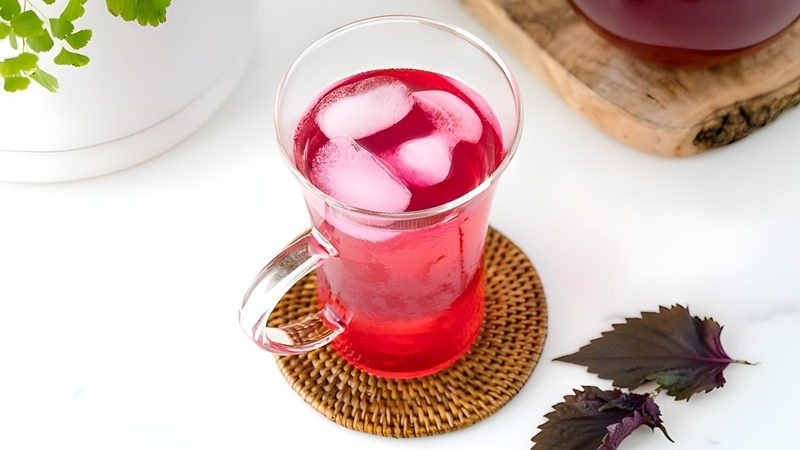 Những người nào không nên uống nước lá tía tô? 4