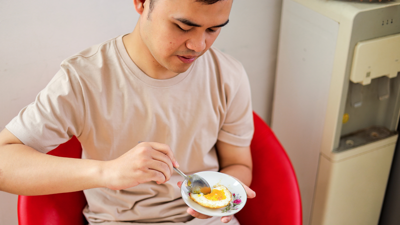 Tác dụng của trứng gà đối với nam giới luôn là chủ đề được nhiều người quan tâm