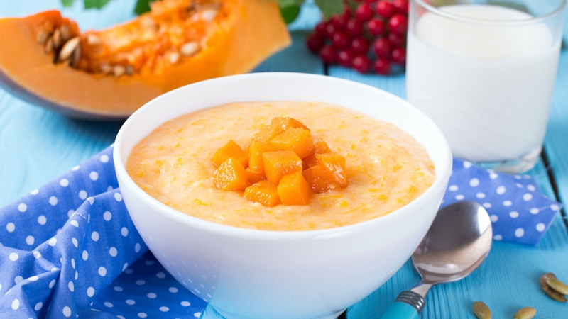 Chè bí đỏ chứa nhiều đường làm tăng lượng calo trong khẩu phần ăn