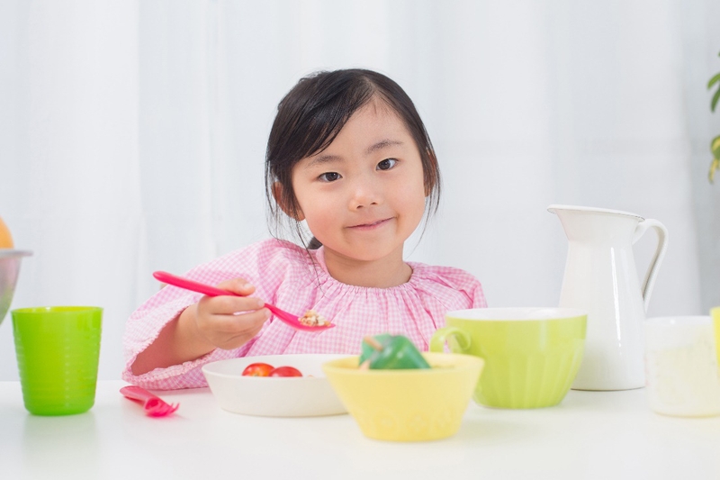 Những thói quen chăm sóc ngỡ như bình thường mà lại làm hại con 4