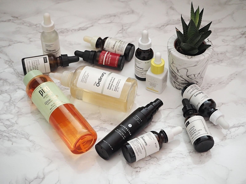 Niacinamide là gì? Dùng niacinamide bị vón cục là do đâu?3