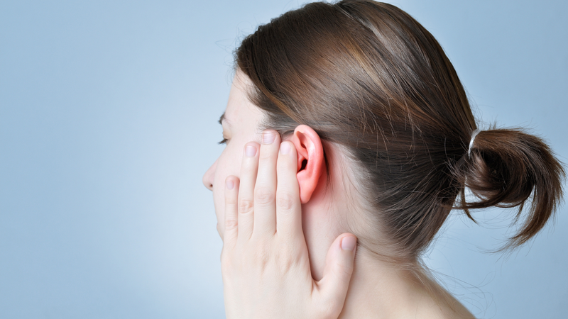 Nhiễm trùng vùng mặt có thể gây nổi hạch sau tai