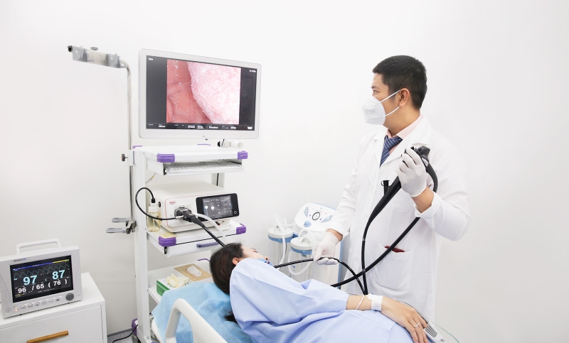 Quy trình thực hiện phương pháp nội soi dạ dày qua đường mũi có 3 giai đoạn.