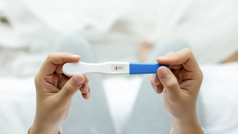 nong-do-hcg-bao-nhieu-thi-que-thu-2-vach-giai-dap-thac-mac-cho-ban 4