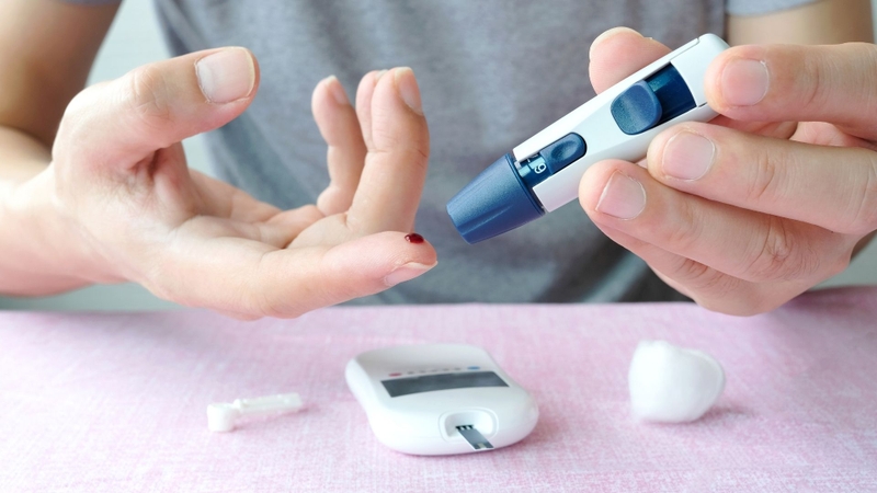 Người có bệnh nền cần đặc biệt cẩn trọng với các loại đồ uống chứa đường