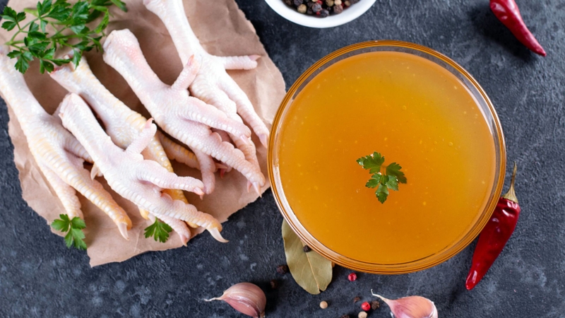 Nước cốt gà có tác dụng gì là câu hỏi thắc mắc của nhiều người