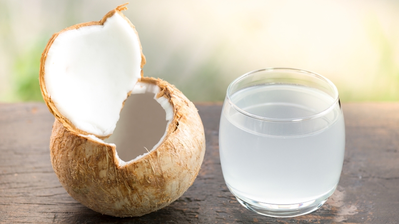 Nước dừa chứa bao nhiêu calo là thắc mắc của nhiều người