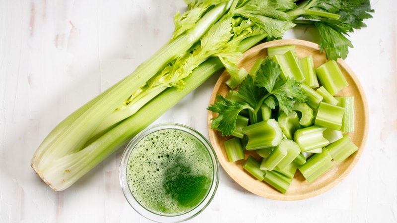 Nước ép cần tây có tác dụng gì? Sử dụng bao nhiêu nước ép cần tây mỗi ngày là hợp lý? 3