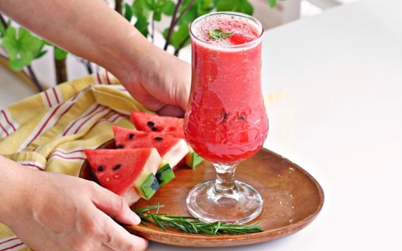 nuoc-ep-dua-hau-de-duoc-bao-lau 2.jpg