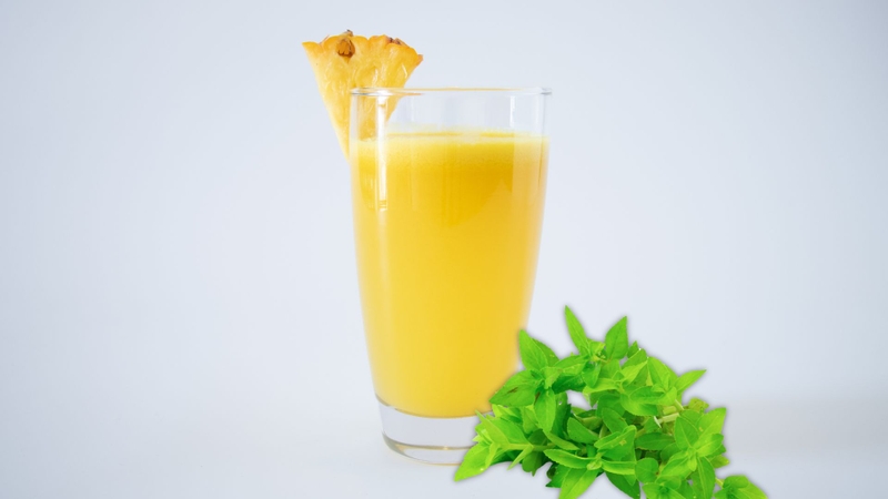 Nước ép dứa với rau ngổ có tác dụng gì? Lưu ý quan trọng khi dùng 2