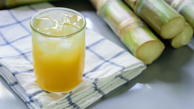 Nước mía để được bao lâu? Làm sao để bảo quản nước mía không bị đen? 2