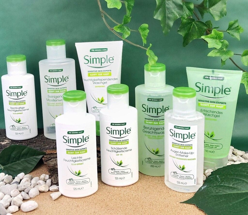 Nước tẩy trang Simple có dùng được cho bà bầu: Những thông tin cần thiết 1