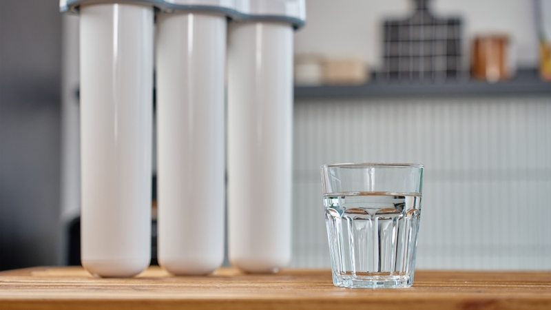 Nước thô cần trải qua một quy trình xử lý gồm nhiều bước nhằm đảm bảo đạt tiêu chuẩn chất lượng