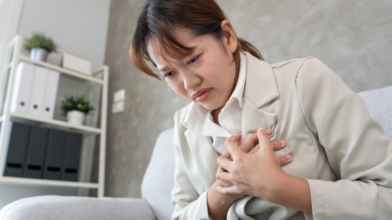 Các bệnh mạn tính như tăng huyết áp hay tiểu đường làm tăng nguy cơ xuất hiện rối loạn nút xoang nhĩ