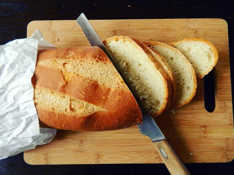 ở cữ ăn bánh mì được không 2