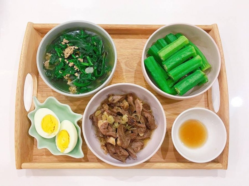 ở cữ kiêng ăn gì 2