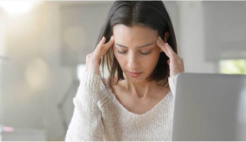 Triệu chứng nhiễm Omicron: Dấu hiệu ở tai, mắt, đầu - xuất hiện rồi biến mất3