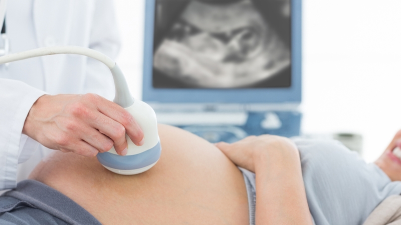 Siêu âm thai giúp phát hiện sớm tình trạng ống niệu rốn