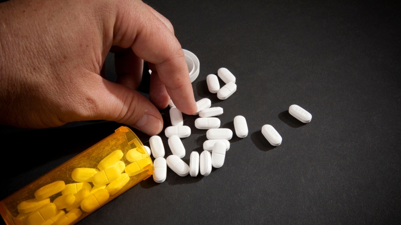 Không nên sử dụng Panadol đã hết hạn vì hiệu quả có thể giảm và tiềm ẩn rủi ro không mong muốn