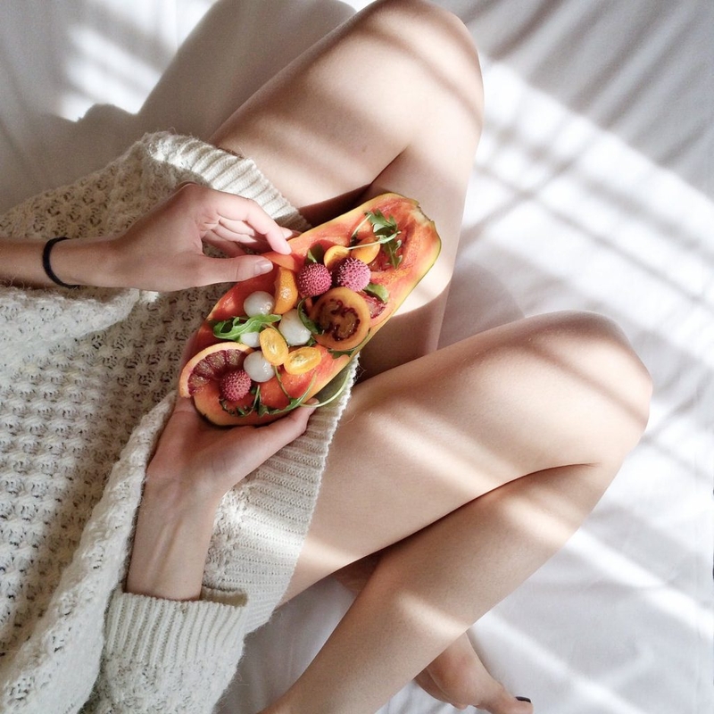 su-dung-3-loai-trai-cay-nhiet-doi-de-tay-te-bao-chet-toan-than-tai-nha1