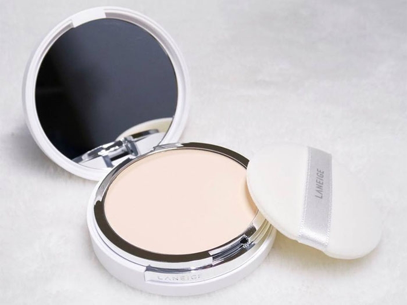 Bí quyết trang điểm khi vùng da mắt đổ nhiều dầu- 4