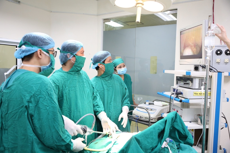 phau-thuat-cat-nang-ong-mat-chu-la-gi 2.jpg