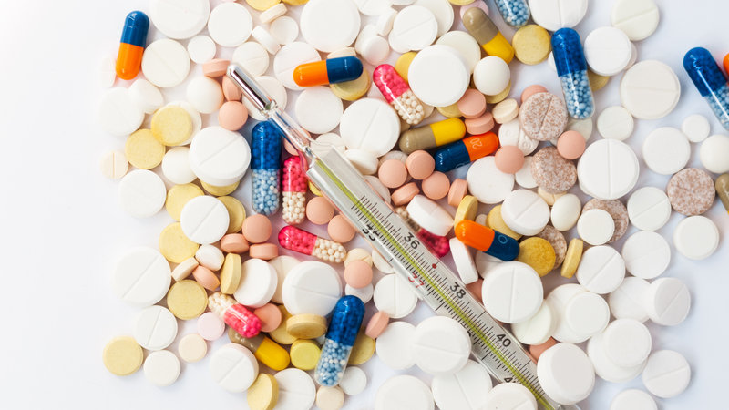 Phẫu thuật Epicanthus tạo hình để giải quyết vấn đề lông mi chạm vào giác mạc 2