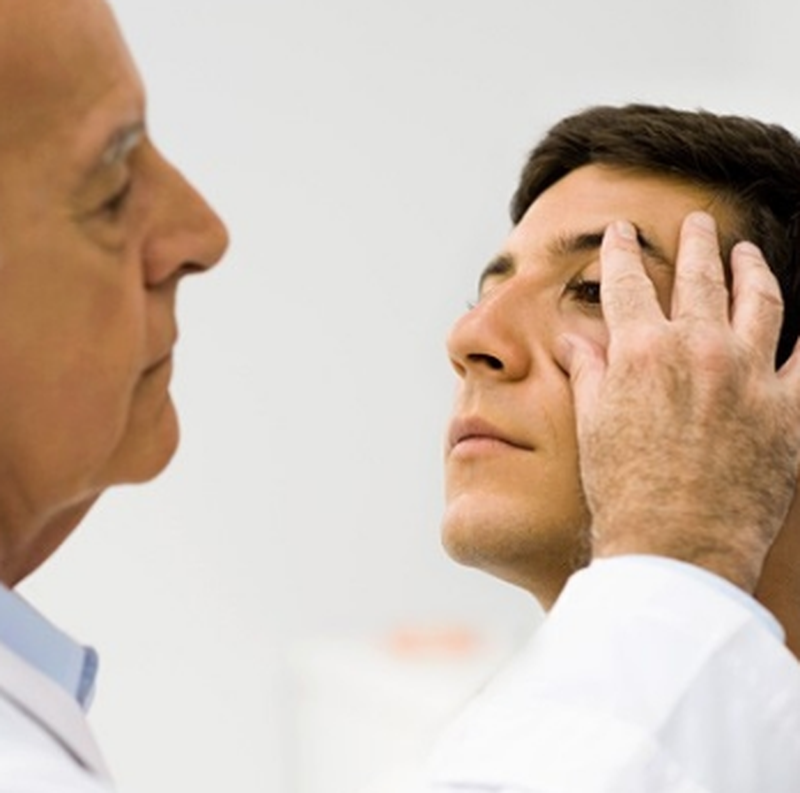 Phẫu thuật lông mi quặm có tốt thật sự như lời đồn? 2