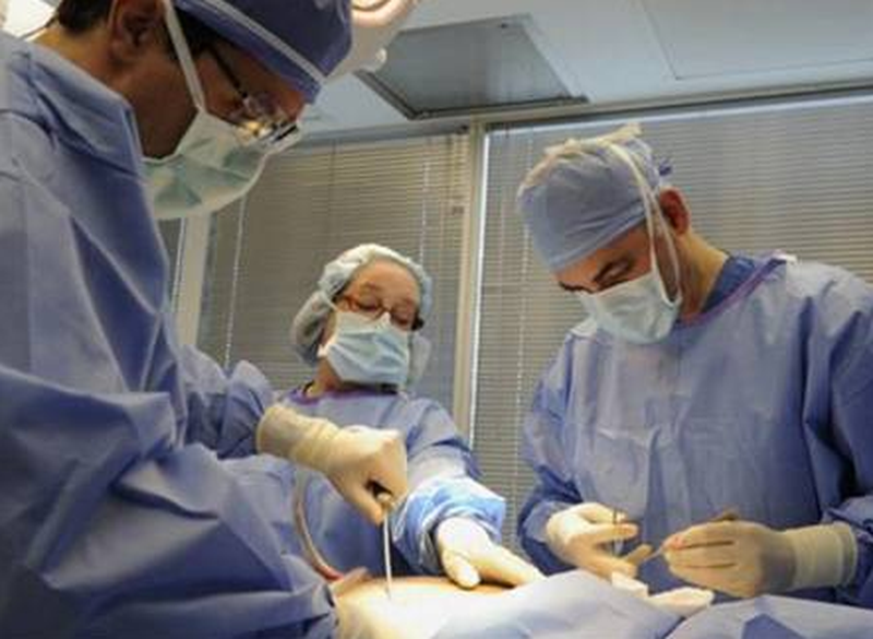 Phẫu thuật lông mi quặm có tốt thật sự như lời đồn? 1