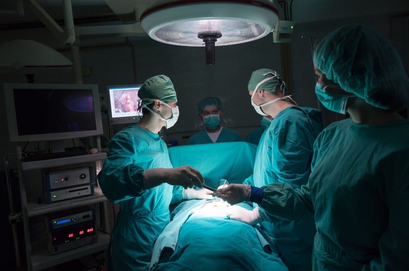 Phẫu thuật ung thư đại tràng hết bao nhiêu tiền 2