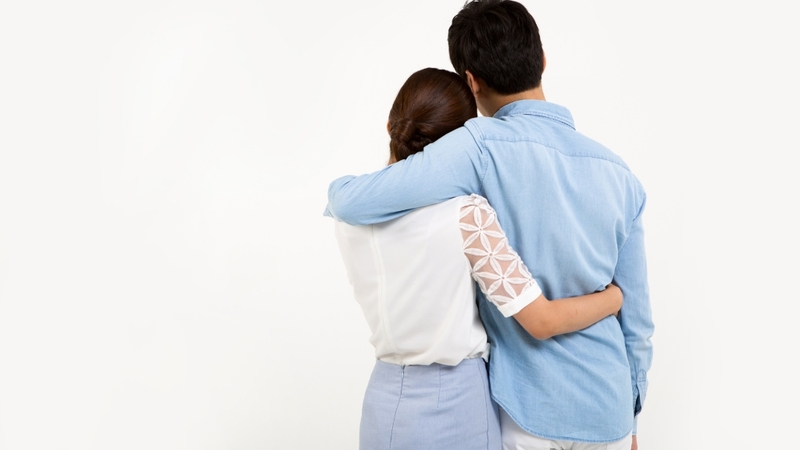 Pheromone có thể ảnh hưởng nhẹ đến sự hấp dẫn và lựa chọn bạn tình