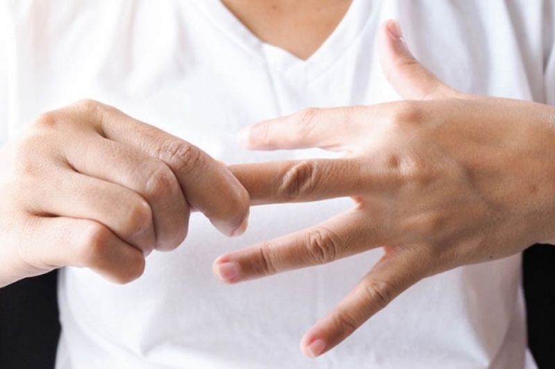 Phòng ngừa đau khớp ngón tay, ngón chân khi tuổi càng tăng cao 1