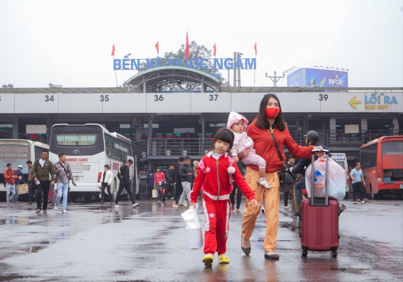 Phòng virus corona khi di chuyển bằng phương tiện công cộng 1