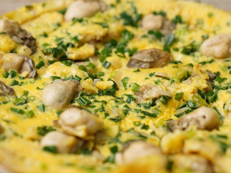 Phụ nữ sau sinh ăn bún hến được không? Lưu ý cho các mẹ sau sinh 4