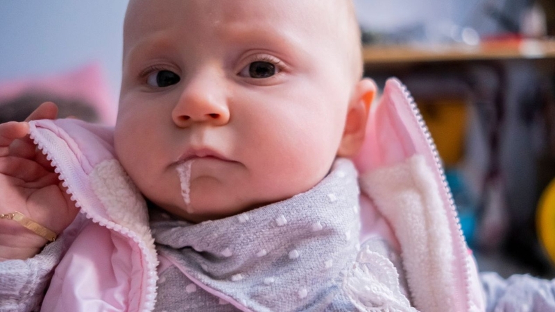 Phụ nữ sau sinh ăn trứng gà được không​ và có cần lưu ý gì khi ăn trứng không? 2