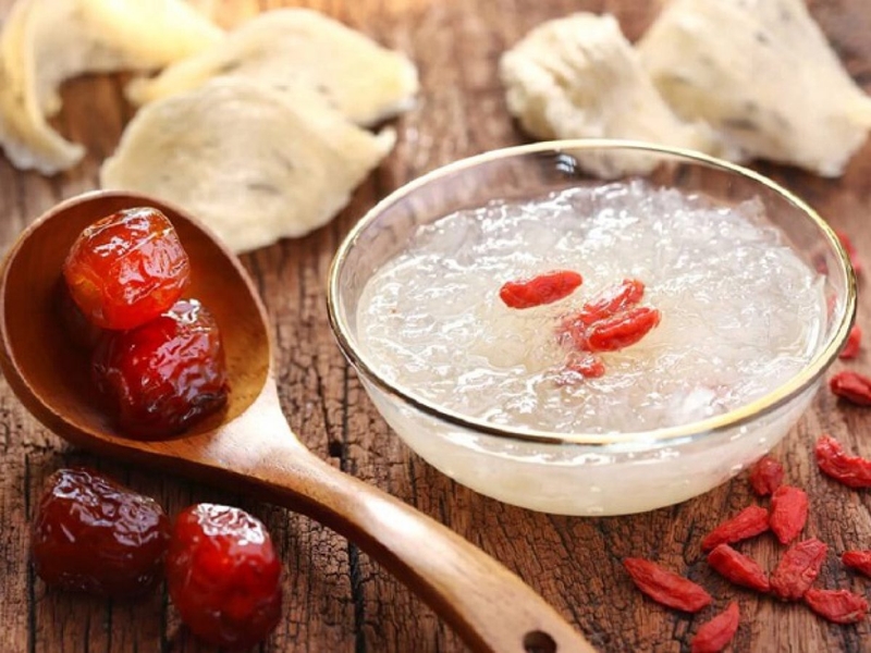 Phụ nữ sau sinh có nên ăn yến sào không? Một số lưu ý khi dùng yến sào 1