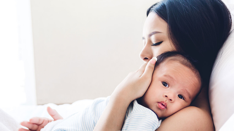 Phụ nữ sau sinh nên uống loại collagen nào tốt nhất hiện nay?