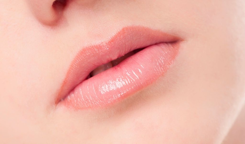 Phun môi collagen là gì? Phun môi collagen giữ được bao lâu 1