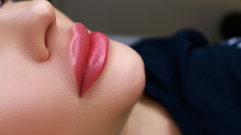 Phun môi Penlip: Công nghệ hiện đại giúp đôi môi căng mọng và quyến rũ 1