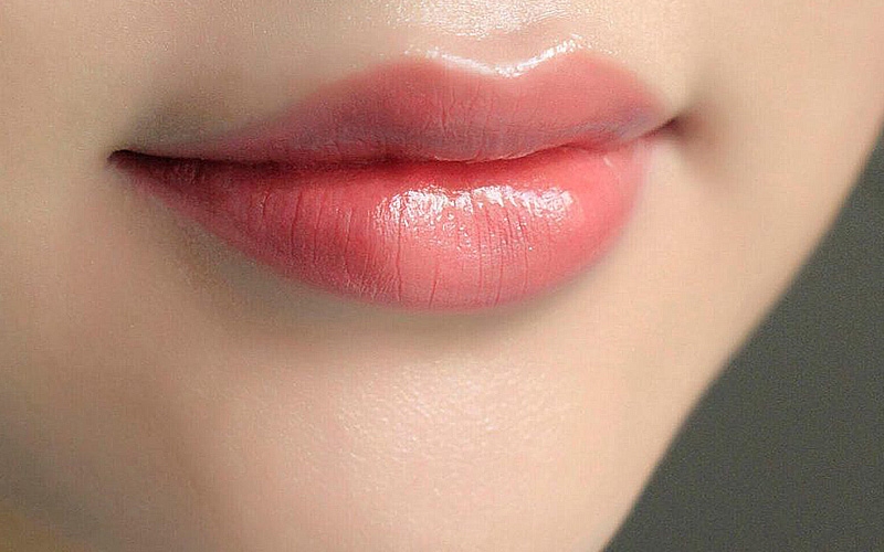 Môi phun theo phương pháp thông thường