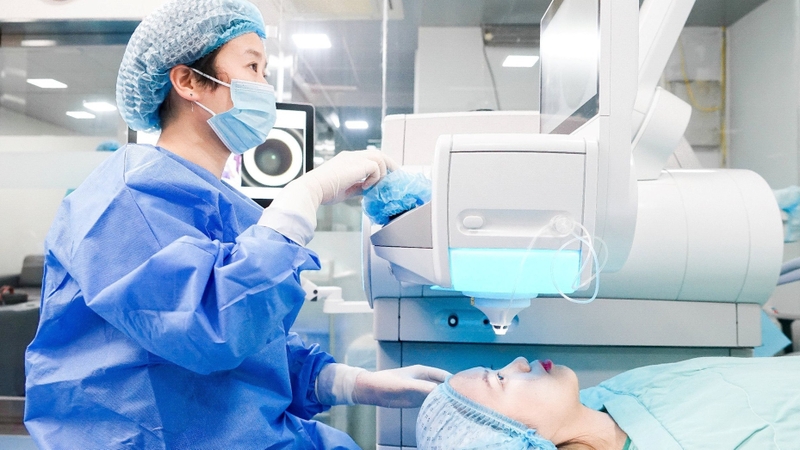 Phương pháp mổ cận SmartSurface không tạo vạt, không chạm 3