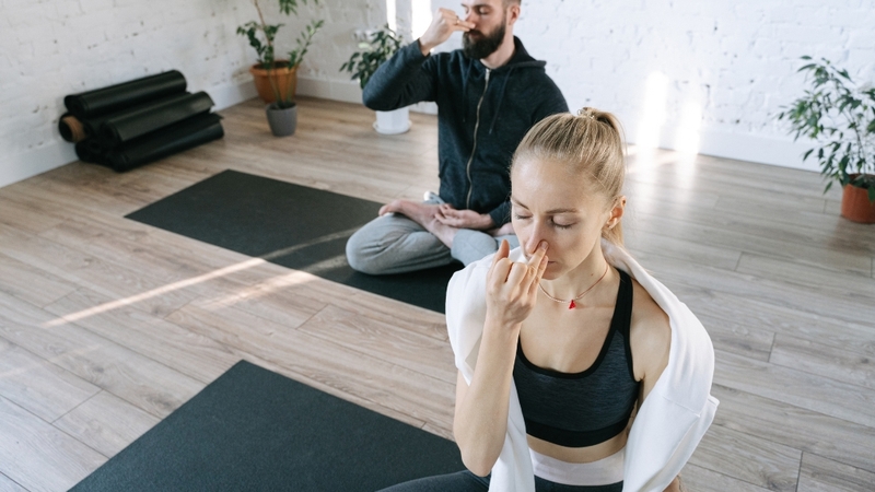 Hướng dẫn đầy đủ phương pháp hít thở Wim Hof cho người mới