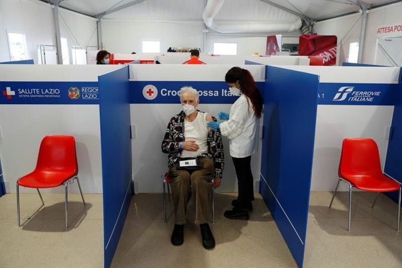 Người tiêm đủ vaccine có gặp di chứng hậu Covid-19?2