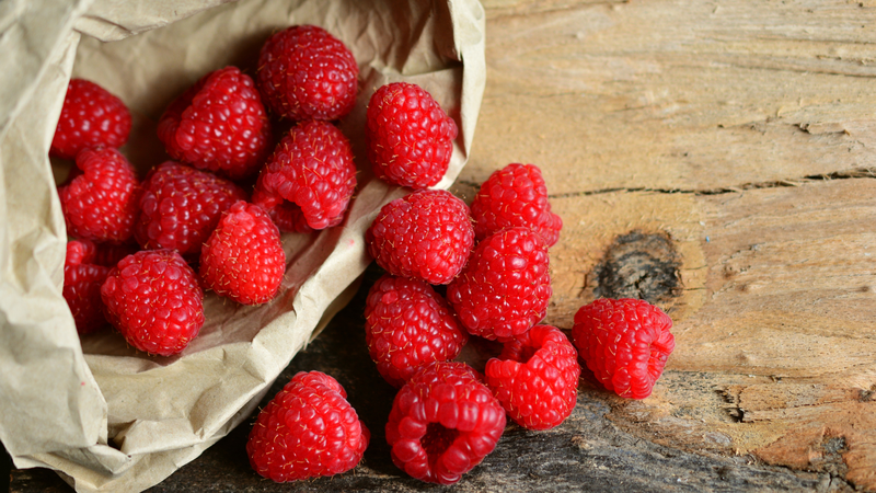 Quả mâm xôi bí quyết ngăn ngừa tăng axit uric 1